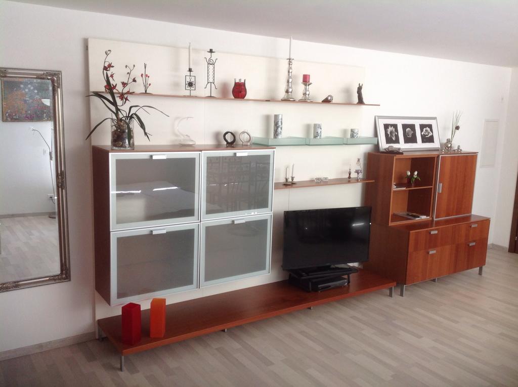Studio 1 1/2 Contone Quarto foto